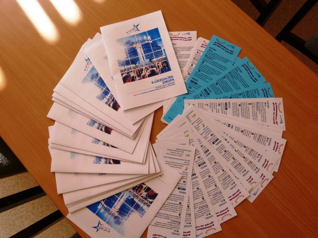 Libraries across Latvia ready for European e-Participation day. Leaflets and other materials prepared for different audiences.